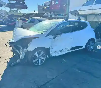 Veículo de Sucata renault clio iv (bh_) 1.5 dci 90 do ano 2014 alimentado k9k c6