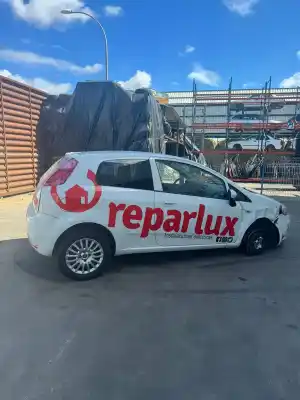 Verschrottungsfahrzeug fiat punto (199) easy des jahres 2015 angetrieben 199a9000