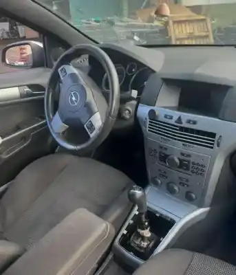 Veículo de Sucata opel astra gtc sport do ano 2007 alimentado z19dtj