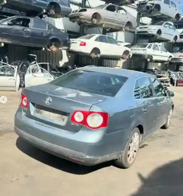 Veículo de Sucata volkswagen jetta (162) 2.0 tdi do ano 2007 alimentado bkd