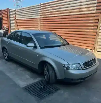 Scrapping Vehicle audi a4 berlina (8e) 2.5 v6 24v tdi of the year 2003 powered ake