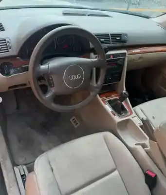 Scrapping Vehicle audi a4 berlina (8e) 2.5 v6 24v tdi of the year 2003 powered ake