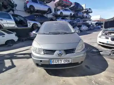 Scrapping Vehicle renault scenic ii 1.9 dci diesel 120 cv / 88 kw of the year 2004 powered f9q d8