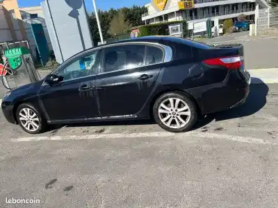 Verschrottungsfahrzeug RENAULT LATITUDE (L70_)  des Jahres 2013 angetrieben V9X891