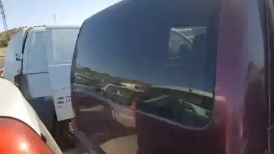 Здавання транспортного засобу mercedes-benz vito kombi (638) 638.174 року 1996 потужний 638174