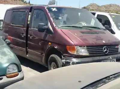 Здавання транспортного засобу mercedes-benz vito kombi (638) 638.174 року 1996 потужний 638174