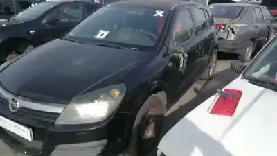 Veicolo di demolizione opel astra h berlina d-z17dth dell'anno 2004 alimentato z17dth