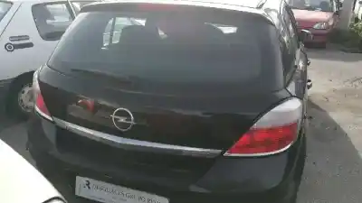 Veicolo di demolizione opel astra h berlina d-z17dth dell'anno 2004 alimentato z17dth