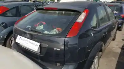 Sloopvoertuig ford focus berlina (cap) d/g8da van het jaar 2003 aangedreven g8da