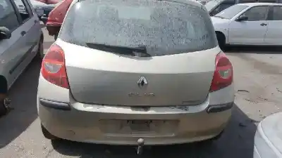 Veículo de Sucata renault clio iii k9k766 do ano 2006 alimentado k9k766
