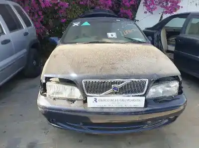 Здавання транспортного засобу volvo c70 cabriolet b5204t4 року 2001 потужний b5204t4