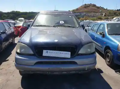 Здавання транспортного засобу MERCEDES-BENZ CLASE ML (BM 163) OM 612.963 року 2001 потужний 612963
