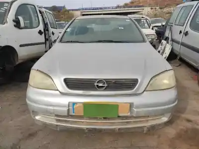 Scrapping Vehicle opel astra g sedán (t98) 1.7 td (f69) of the year 2001 powered x17dtl