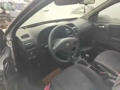 Scrapping Vehicle opel astra g sedán (t98) 1.7 td (f69) of the year 2001 powered x17dtl
