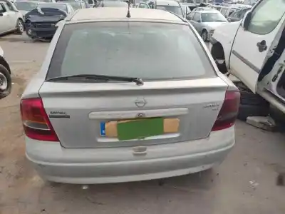 Scrapping Vehicle opel astra g sedán (t98) 1.7 td (f69) of the year 2001 powered x17dtl