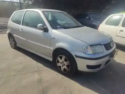 Здавання транспортного засобу volkswagen polo berlina (6n2) akk року 0 потужний akk