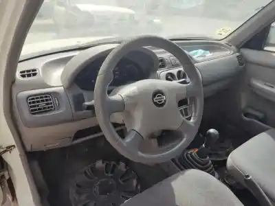 Sloopvoertuig nissan micra (k11) cg10de van het jaar 0 aangedreven cg10de