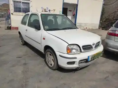 Sloopvoertuig nissan micra (k11) cg10de van het jaar 0 aangedreven cg10de