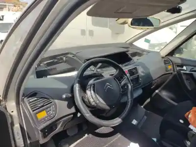 Scrapping Vehicle citroen c4 picasso i monospace (ud_) 2.0 hdi 138 of the year 2003 powered rhj