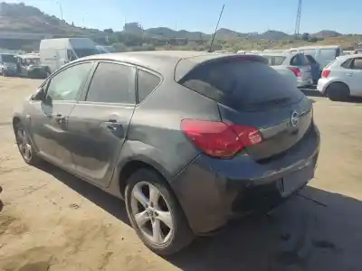 Vehicul casat opel astra j berlina 5p d-a17dtr al anului 0 alimentat a17dtr