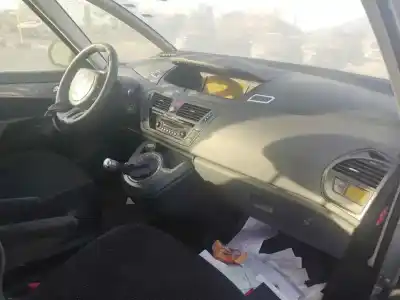 Scrapping Vehicle citroen c4 picasso i monospace (ud_) 1.6 hdi of the year 2004 powered 9hz