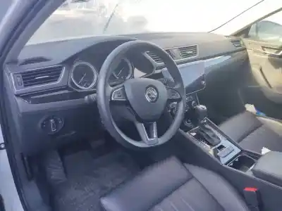 Veículo de Sucata skoda superb iii ranchera familiar (3v5) 2.0 tdi do ano 2001 alimentado dfh