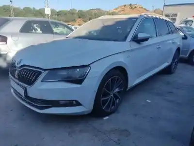 Veículo de Sucata skoda superb iii ranchera familiar (3v5) 2.0 tdi do ano 2001 alimentado dfh