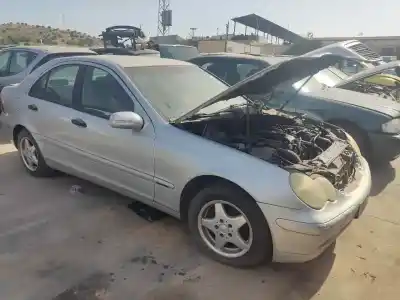 Утилизация автомобиля MERCEDES-BENZ CLASE C (BM 203) BERLINA OM611962 года 2000 питание OM611962