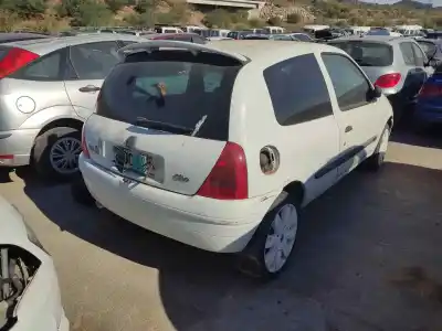 Scrapping Vehicle renault clio ii fase ii (b/cb0) d7f720 of the year 2001 powered d7f720