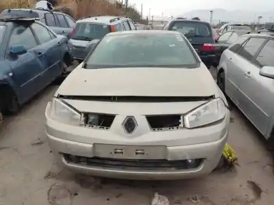 Здавання транспортного засобу renault megane ii coupe f9q800 року 1999 потужний f9q800