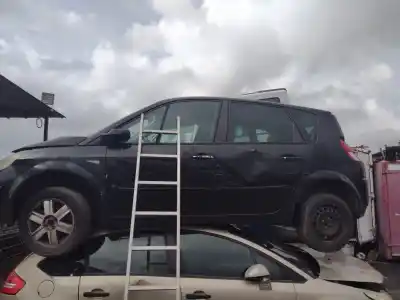 Здавання транспортного засобу RENAULT SCÉNIC II (JM0/1_) 1.9 DCI (JM0G, JM12, JM1G, JM2C) року 2003 потужний F9Q812