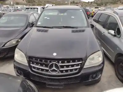 Verschrottungsfahrzeug MERCEDES-BENZ CLASE ML (BM 164) OM642940 des Jahres 2006 angetrieben OM642940