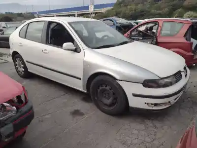 Здавання транспортного засобу seat leon (1m1) leon року 1999 потужний 