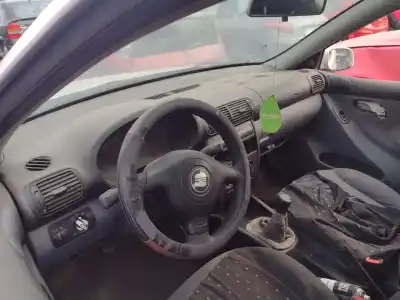 Здавання транспортного засобу seat leon (1m1) leon року 1999 потужний 