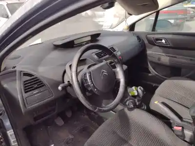 Scrapping Vehicle citroen c4 berlina 9hxdv6ated4 of the year 2004 powered 9hxdv6ated4