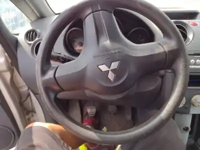 Scrapping Vehicle mitsubishi colt cz3 berl. 5 (z30a) 3a91 of the year 2004 powered 3a91