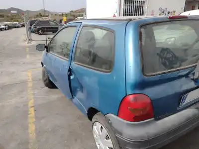 Здавання транспортного засобу renault twingo i (c06) d7f700 року 1996 потужний d7f700