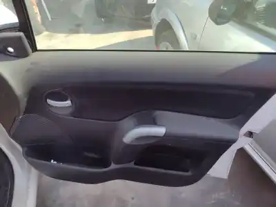Здавання транспортного засобу citroen c3 8hx року 2007 потужний 8hx