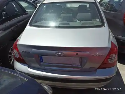 Здавання транспортного засобу hyundai elantra (xd) d4ea року 2003 потужний d4ea