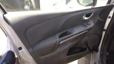Здавання транспортного засобу renault clio iv d4f740 року 2015 потужний d4f740