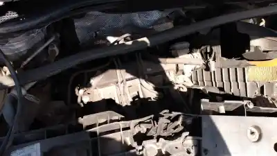 Здавання транспортного засобу renault clio iv d4f740 року 2015 потужний d4f740
