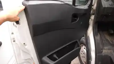 Здавання транспортного засобу iveco daily furgón 814043c року 1999 потужний 814043c