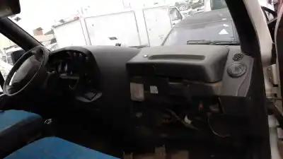 Здавання транспортного засобу iveco daily furgón 814043c року 1999 потужний 814043c