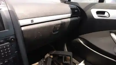 Veículo de Sucata peugeot 407 coupe uhzdt17 do ano 2005 alimentado uhzdt17