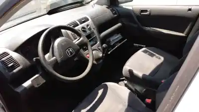 Здавання транспортного засобу honda civic 5 puertas (eu7/8) g-d16v1 року 2001 потужний d16v1