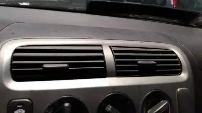 Здавання транспортного засобу honda civic 5 puertas (eu7/8) g-d16v1 року 2001 потужний d16v1