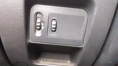 Здавання транспортного засобу renault clio ii fase ii (b/cb0) d4f712 року 2001 потужний d4f712