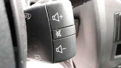 Здавання транспортного засобу renault megane ii berlina 5p k9k722 року 2002 потужний k9k722