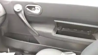 Здавання транспортного засобу renault megane ii berlina 5p k9k722 року 2002 потужний k9k722