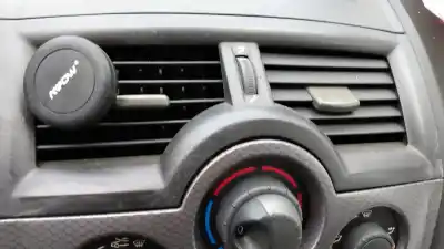 Здавання транспортного засобу renault megane ii berlina 5p k9k722 року 2002 потужний k9k722